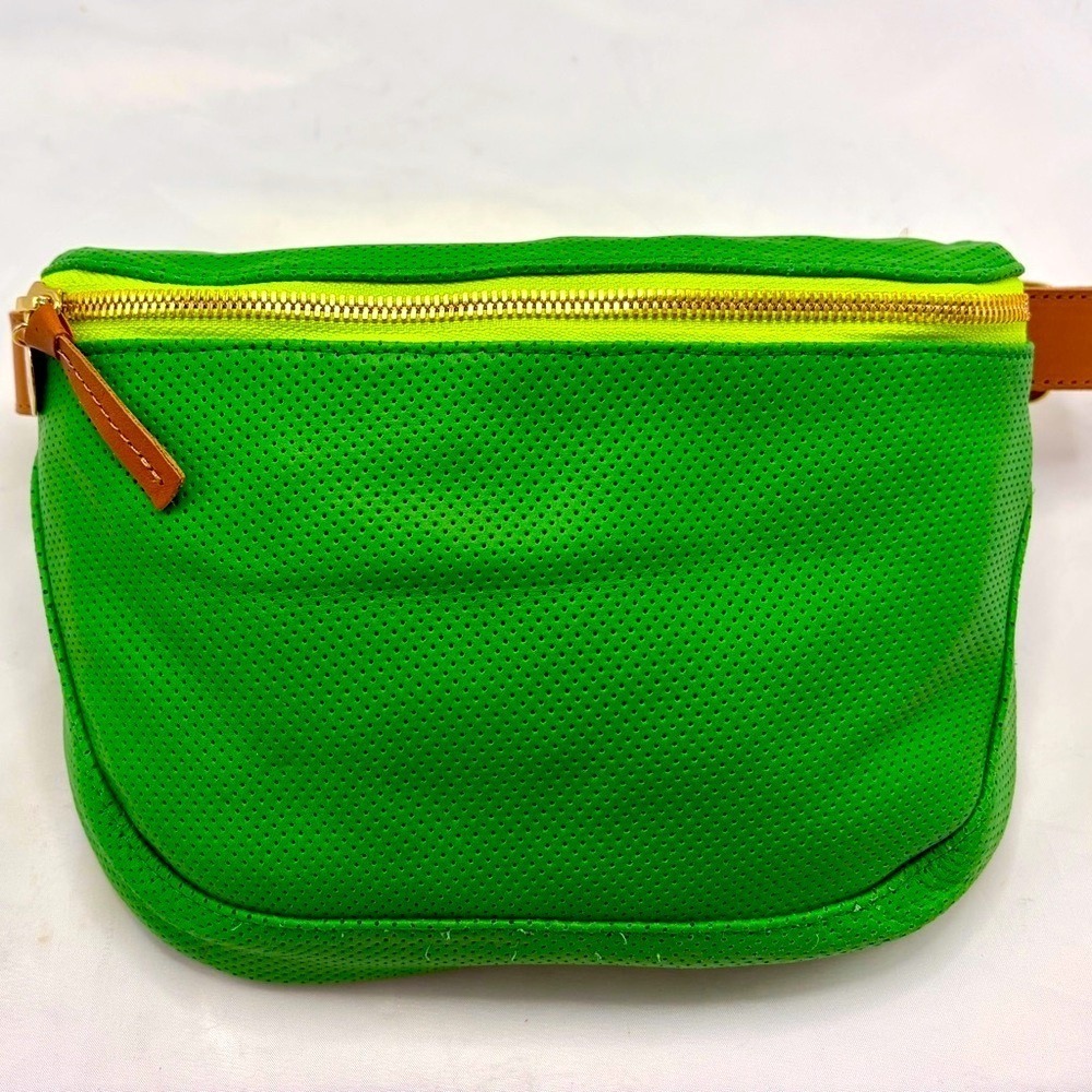 NWOT ❤️🔥Clare V - Green Perforated Leather Belt Bag - OS